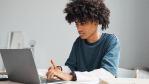 Read more about the article 100 Conversation Starters for Teens: A Therapist’s List